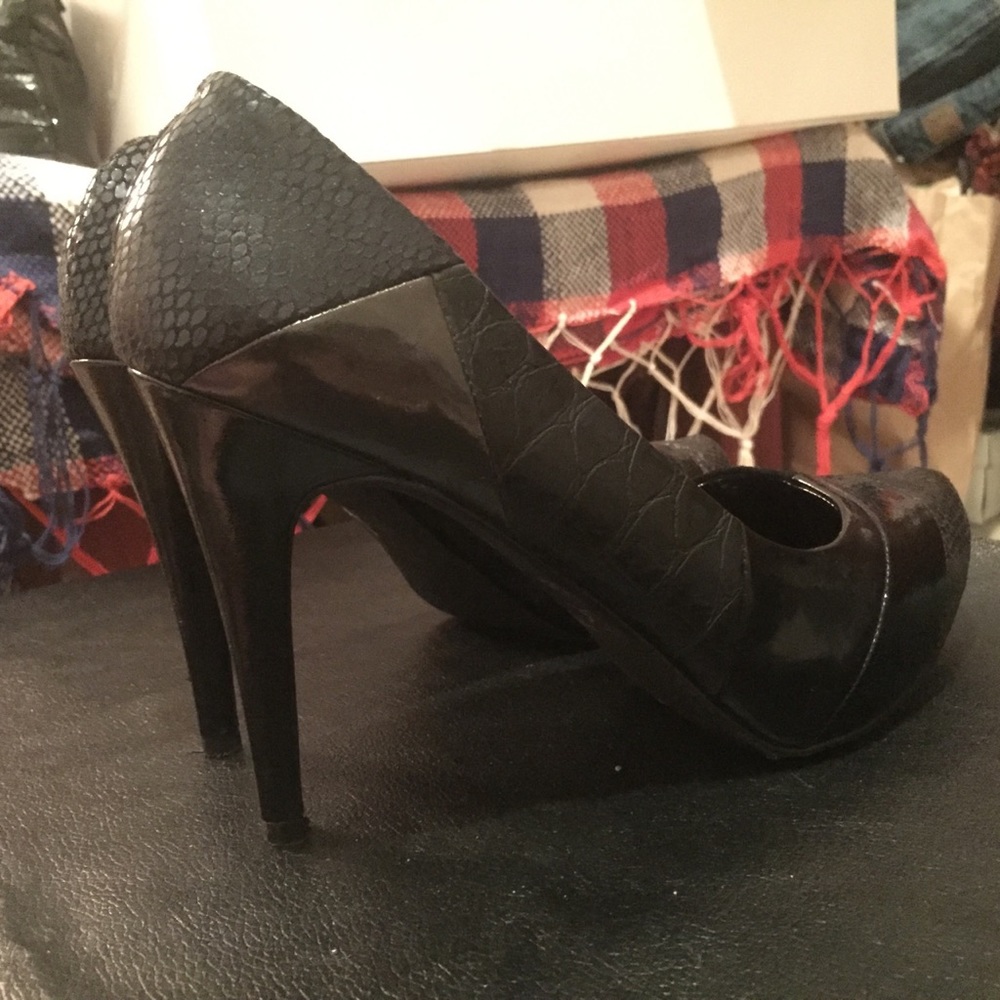 Moda Shoes - Picture 4 of 4